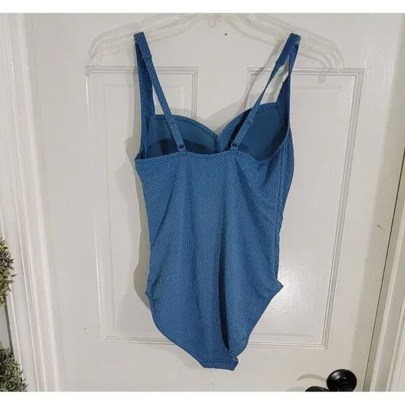 Nip Tuck Swim Womens Navy One Piece Swimsuit Ruched Side Multifit Cup Size 8 NWT - Picture 3 of 11